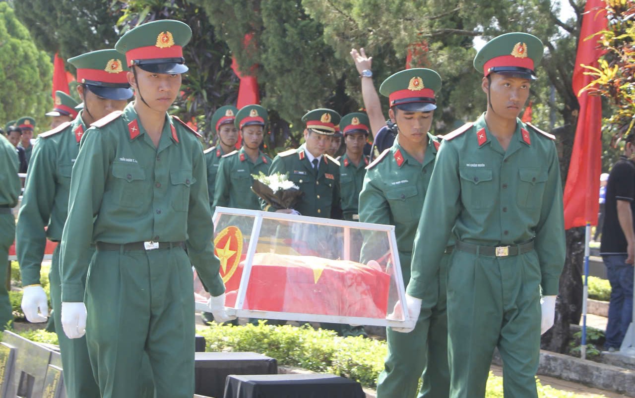 จังหวัดยาลายและจังหวัดเตวียนกวางเร่งค้นหาและระบุข้อมูลอัฐิทหารพลีชีพเพื่อชาติ